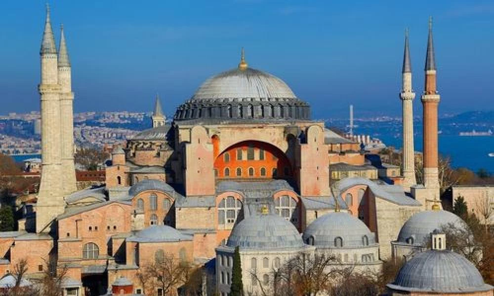 Η Μόσχα αναγνωρίζει το δικαίωμα της Τουρκίας να καθορίσει το καθεστώς της Αγίας Σοφίας